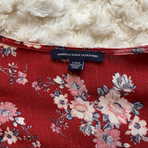 PRICE DROP! Worn Once: American Eagle Outfitters Floral Blouse - Picture 5 of 5